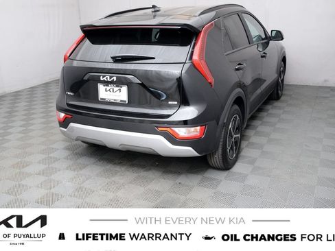 New 2026 Kia Niro EX FWD image 5