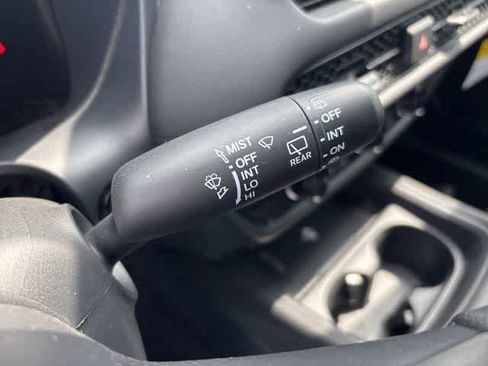 Used 2026 Honda HR-V LX image 14