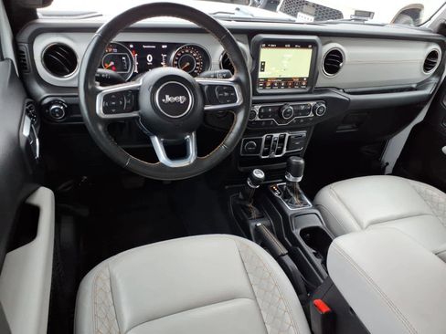Used 2023 Jeep Gladiator Overland AWD/4WD image 19