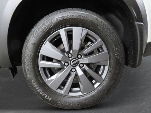 New 2026 Nissan Pathfinder SV image 9