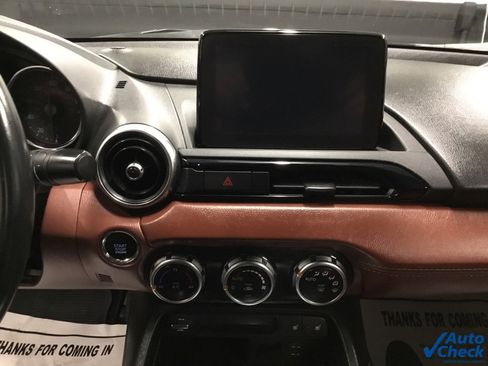 Used 2018 MAZDA MX-5 Miata RF Grand Touring image 51