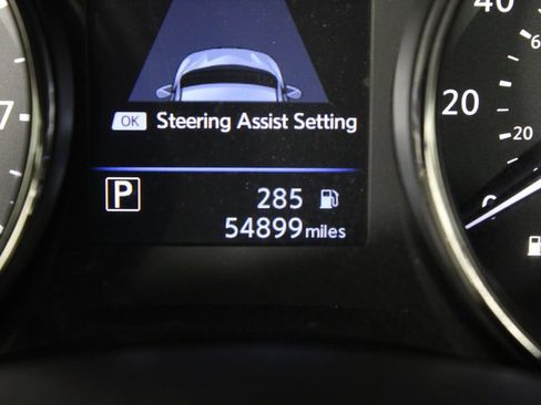 Certified 2021 Nissan Rogue Sport SL FWD image 28