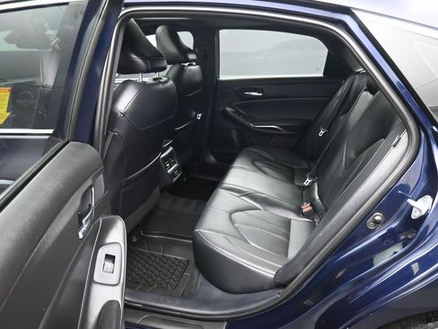Used 2022 Toyota Avalon XLE w/ Moonroof Package FWD image 31