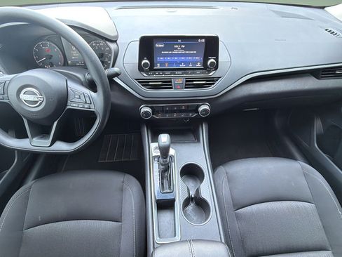 Certified 2024 Nissan Altima 2.5 S FWD image 8