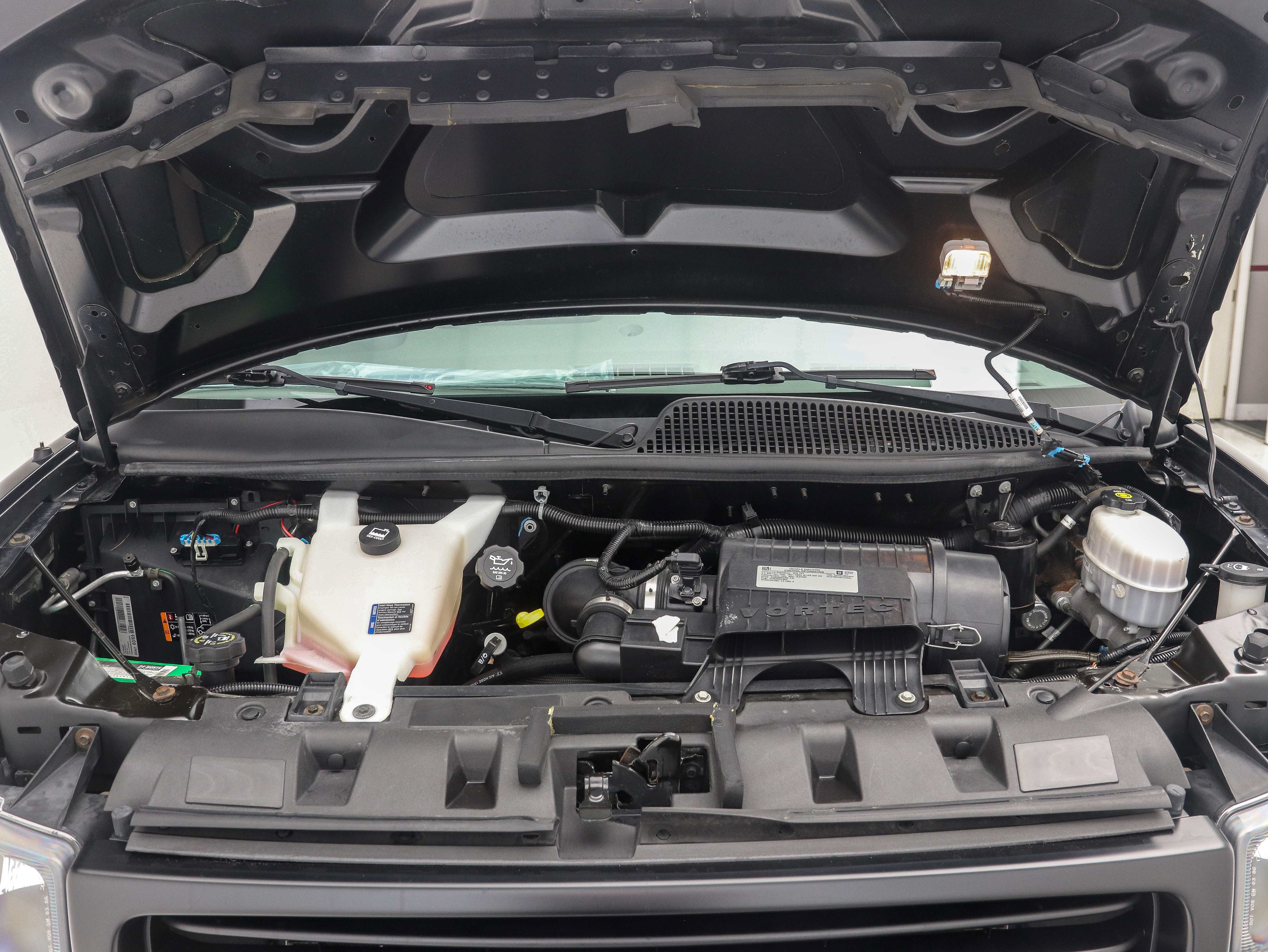 Used 2019 GMC Savana 3500 LS RWD image 22