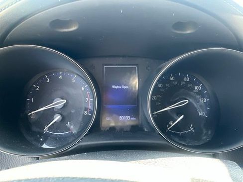 Used 2018 Toyota C-HR XLE FWD image 19