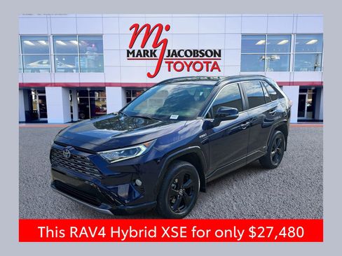Used 2021 Toyota RAV4 XSE w/ XSE Grade Weather Package image 1