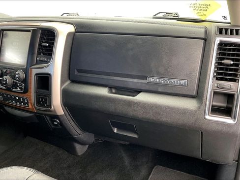 Used 2016 RAM 2500 Laramie AWD/4WD image 14