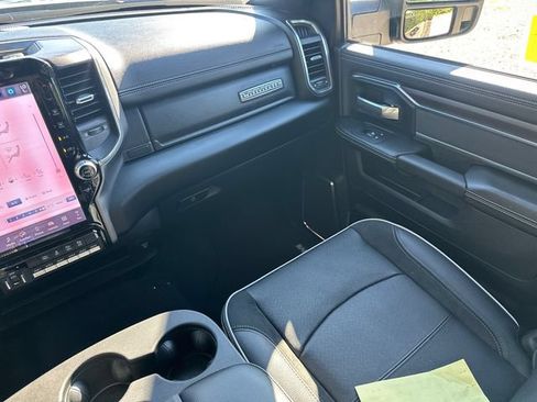 Used 2025 RAM 3500 Limited w/ Towing Technology Group AWD/4WD image 23