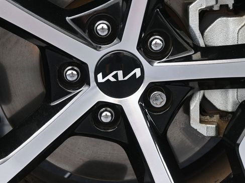 Used 2023 Kia Sportage EX image 46