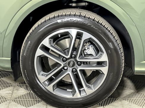 Used 2025 Audi Q5 Premium w/ 19" Wheel Package image 26