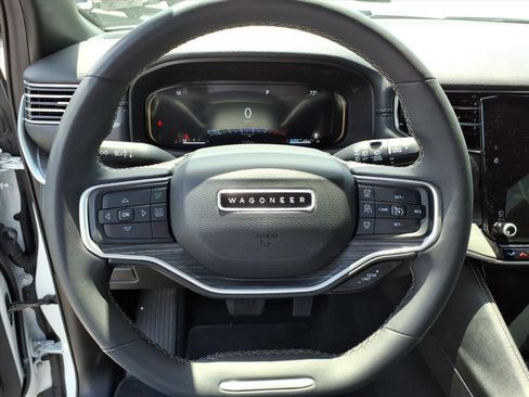 Used 2024 Jeep Wagoneer Series II AWD/4WD image 17