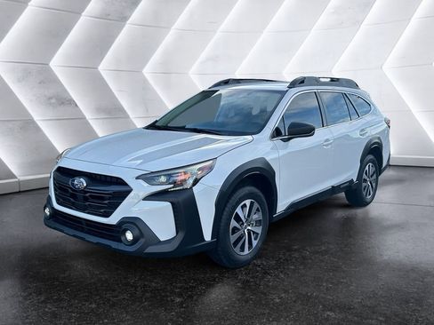 Used 2025 Subaru Outback image 3