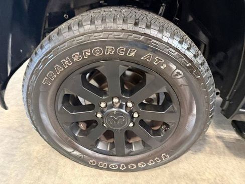 Certified 2025 RAM 2500 Big Horn AWD/4WD image 37