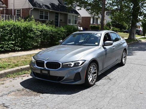 Used 2026 BMW 330i xDrive Sedan AWD/4WD image 2