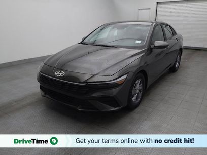 Used 2024 Hyundai Elantra SE