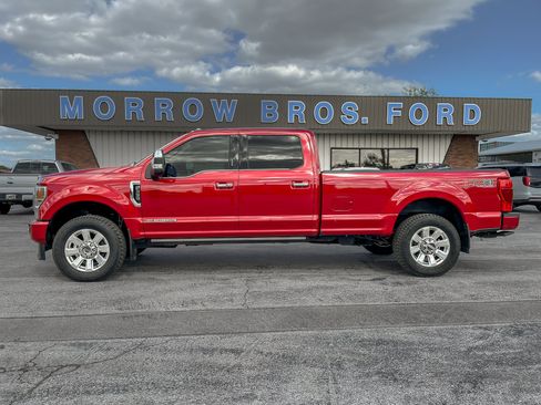 Used 2022 Ford F350 Platinum w/ FX4 Off-Road Package AWD/4WD image 3