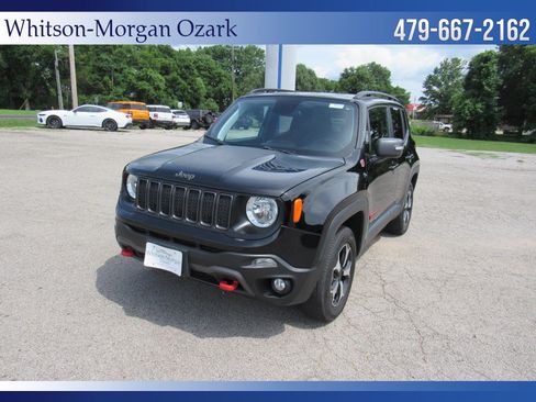 Used 2019 Jeep Renegade Trailhawk w/ UConnect 8.4 Nav Group AWD/4WD image 2