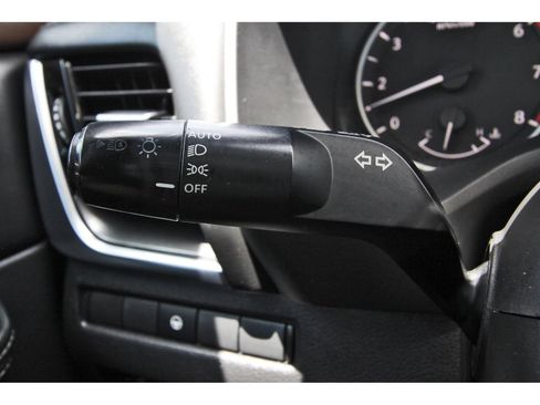 Used 2021 Nissan Rogue SV w/ Premium Package FWD image 20