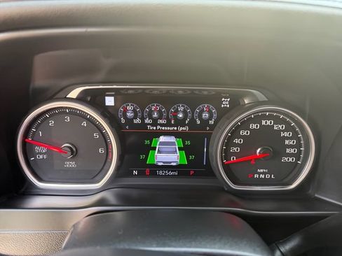 Used 2020 Chevrolet Silverado 1500 High Country w/ Safety Package II AWD/4WD image 14
