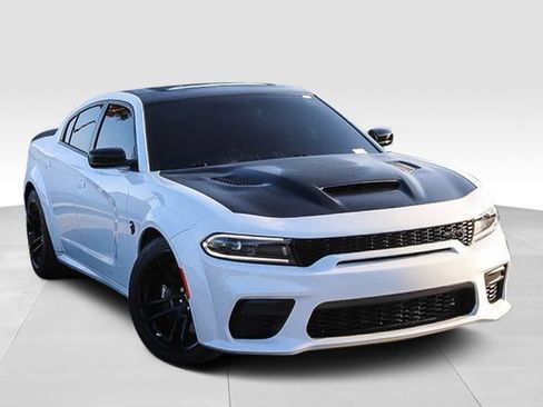 Used 2023 Dodge Charger SRT Hellcat w/ Harman/Kardon Audio Group RWD image 2