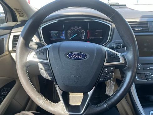 Used 2016 Ford Fusion SE w/ Equipment Group 202A AWD/4WD image 13