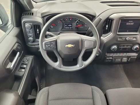 Used 2024 Chevrolet Silverado 1500 Custom image 14