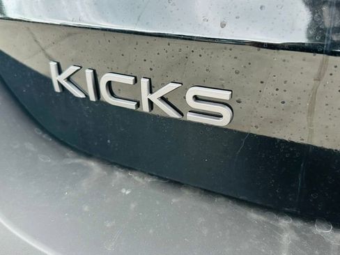 New 2026 Nissan Kicks SR FWD image 10