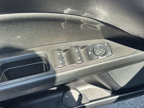 Used 2020 Ford Fusion SE FWD image 11