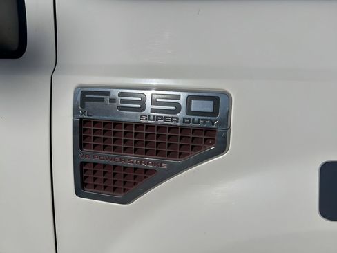 Used 2008 Ford F350 XL image 13