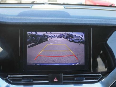 Used 2022 Kia Niro EX image 24