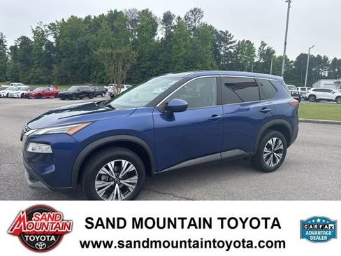 Used 2023 Nissan Rogue SV AWD/4WD image 6