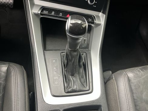 Used 2019 Audi Q3 2.0T Premium image 24