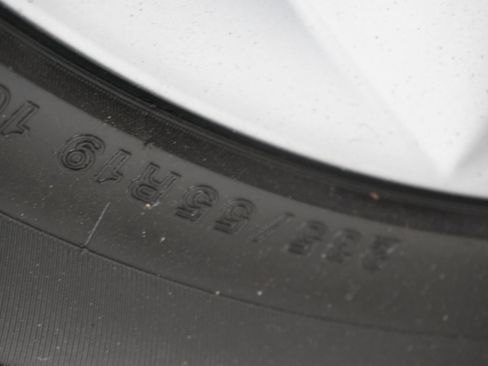 Used 2021 INFINITI QX50 Essential w/ Convenience Package image 29