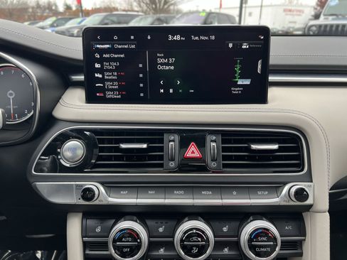 Used 2023 Genesis G70 3.3T w/ Sport Prestige Package image 18