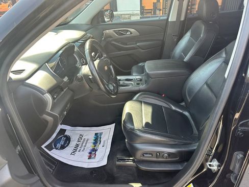 Used 2021 Chevrolet Traverse LT AWD/4WD image 8