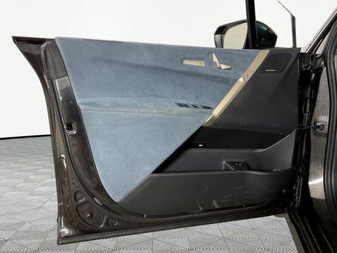 Certified 2022 BMW iX xDrive50 w/ Premium Package image 23