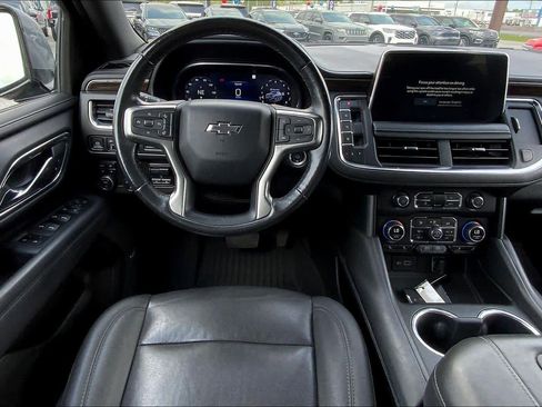 Used 2022 Chevrolet Tahoe Z71 w/ Z71 Off-Road Package image 6