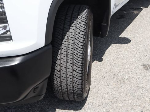 Used 2023 Chevrolet Silverado 3500 W/T AWD/4WD image 46