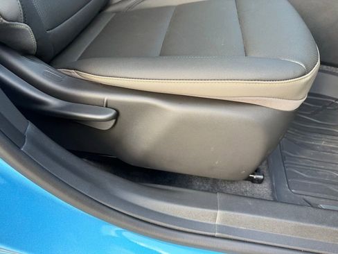 New 2025 Chevrolet Trax ACTIV w/ Sunroof Package image 41