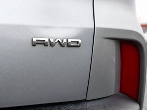 Used 2022 Ford Escape SE w/ Cold Weather Package image 5