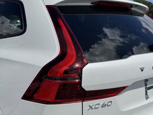 New 2026 Volvo XC60 B5 Core w/ Protection Package image 9