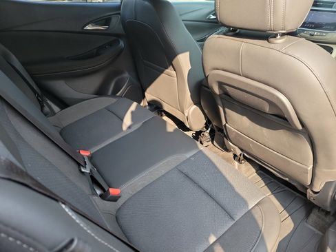 Used 2023 Buick Encore GX Preferred w/ Cold Weather Comfort Package AWD/4WD image 33