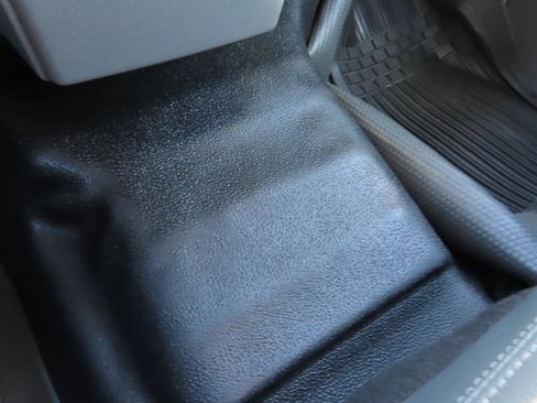 Used 2015 Ford F350 XL image 28