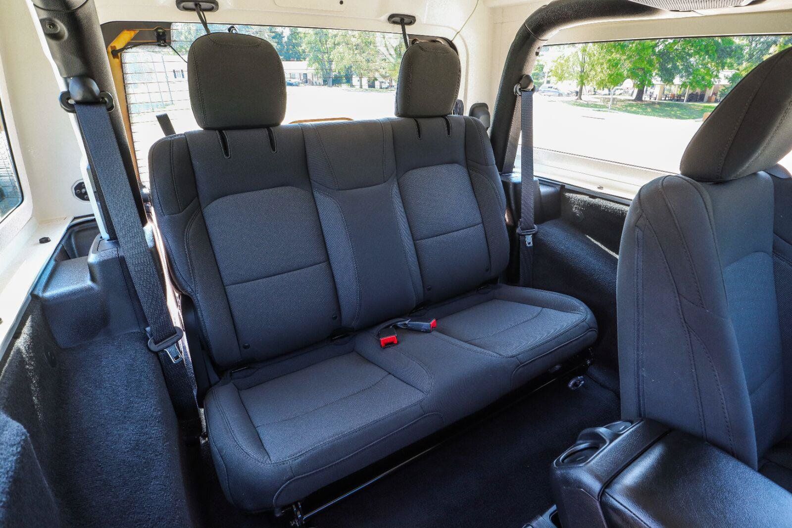 Used 2023 Jeep Wrangler Sport AWD/4WD image 38