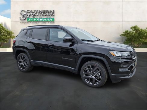 New 2026 Jeep Compass Latitude image 7