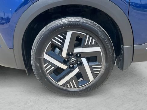 Used 2025 Nissan Kicks SV FWD image 23