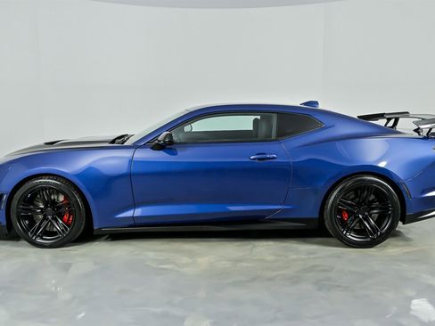 Used 2021 Chevrolet Camaro ZL1 image 8