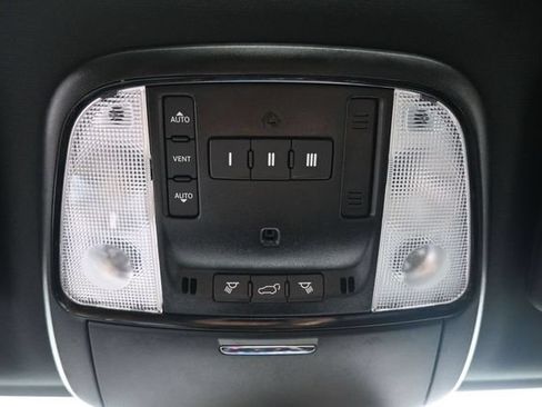 Used 2025 Dodge Durango R/T AWD/4WD image 33