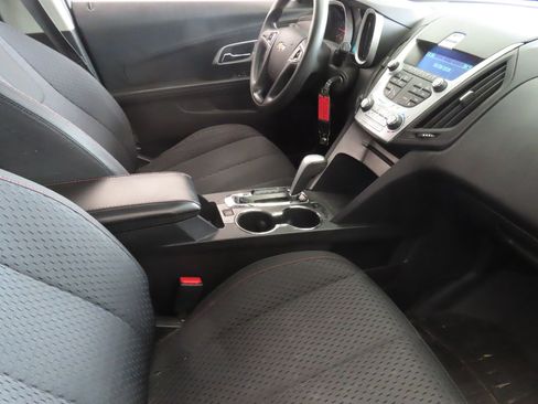 Used 2013 Chevrolet Equinox LS AWD/4WD image 23
